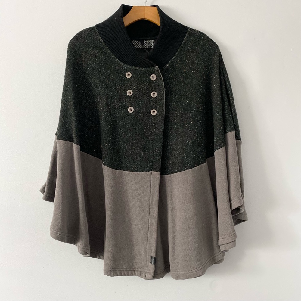 Vans Franny Fleece Poncho Cape Wrap Dark Gull Gray